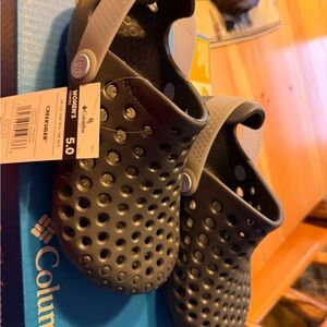 Columbia CreekSider Slip-On Clogs in Gray with Light Gray Strap